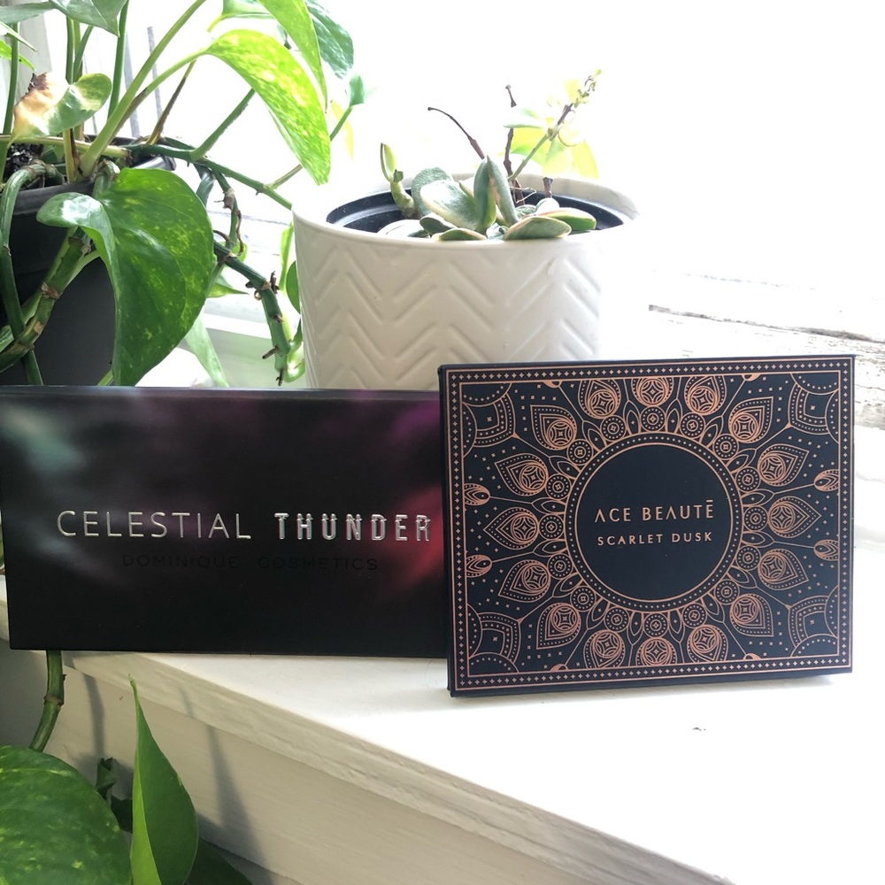 2 Eyeshadow Kits Scarlet Dusk & Celestial Thunder